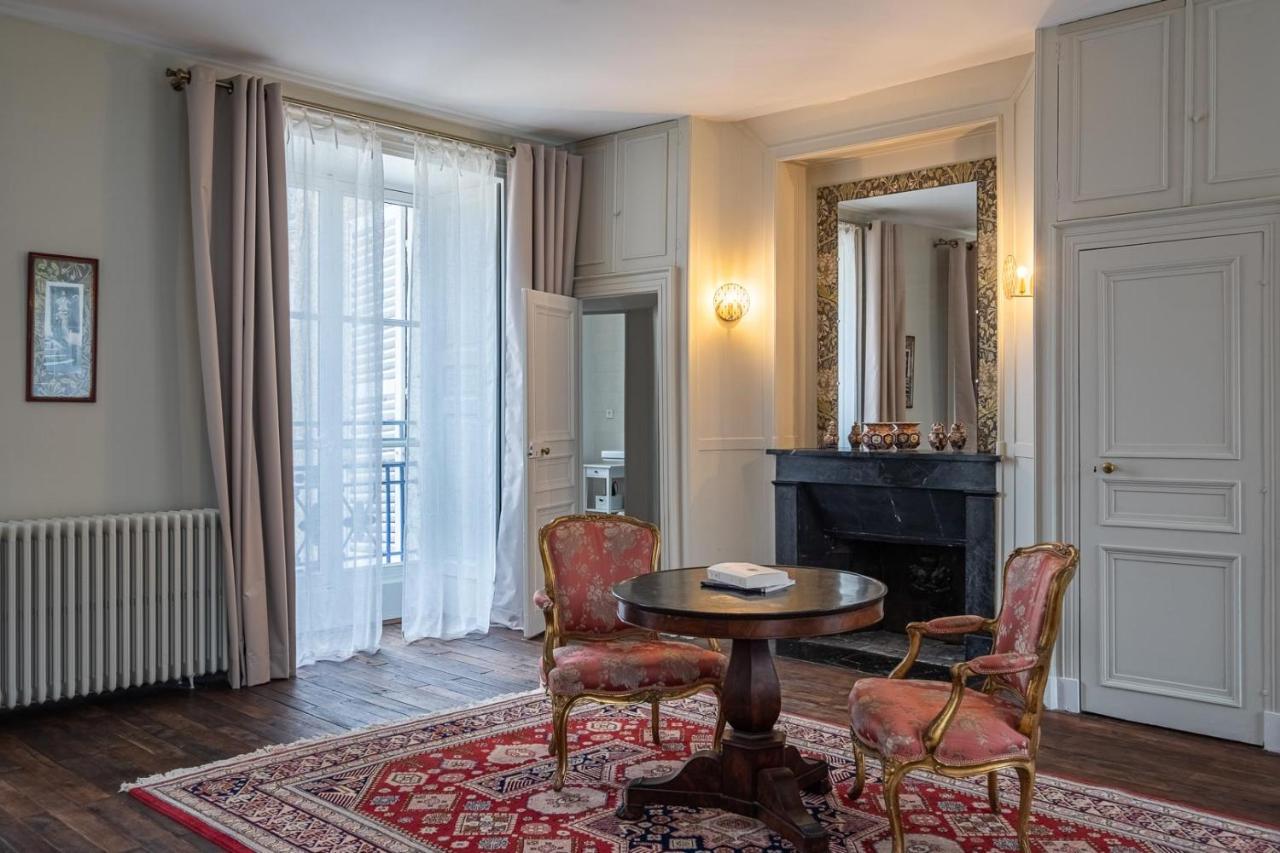 Chateau De Charnizay Eksteriør billede
